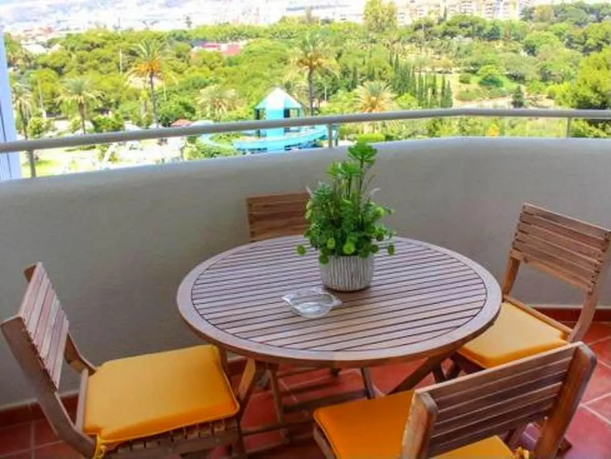 Апартаменты Benalbeach Paradise